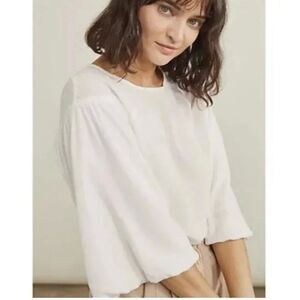 Elizabeth & James White Crepe Bell Sleeve Flowy Top Women's Size Small